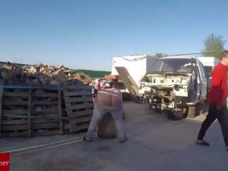 Follada por detrás a la gorda lv el vertedero de coches.gui018