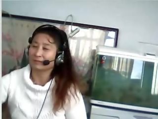 Chinese mom aku wis dhemen jancok shows breast and kathok