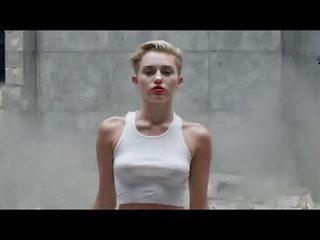 Miley cyrus nag v ji novo glasba video