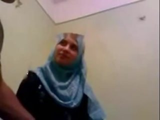 Amatorskie dubai napalone hidżab dziewczyna pieprzony w dom - desiscandal.xyz