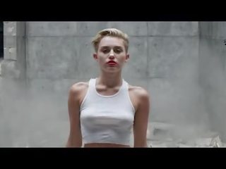 Miley Cyrus Naked In Her New Music Video